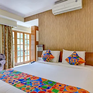 Hotel Fabhotel Maurya Residency